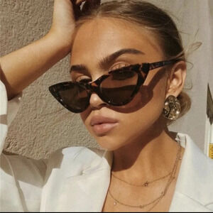 Cat Eye Leopard Print Sunglasses